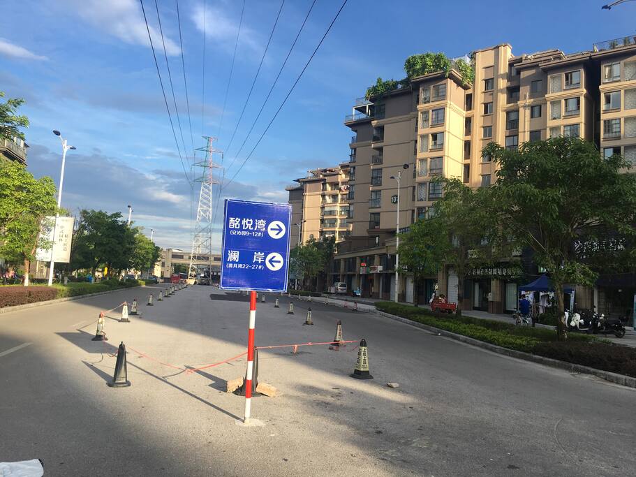 小区大门