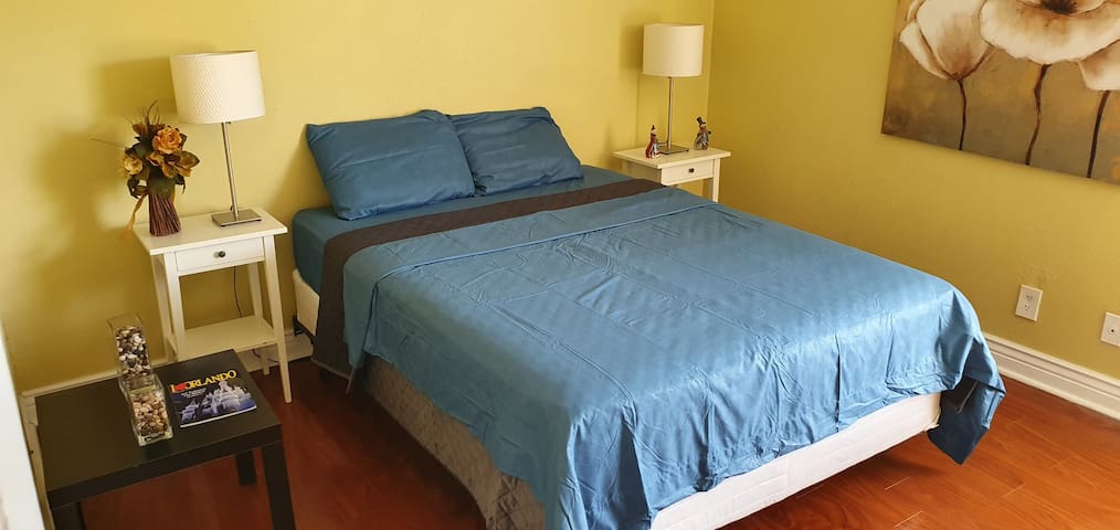 Cozy and quiet room with private bathroom Orlando