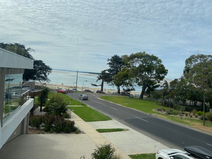 Myshells Retreat Perfect home for two families Houses for Rent in