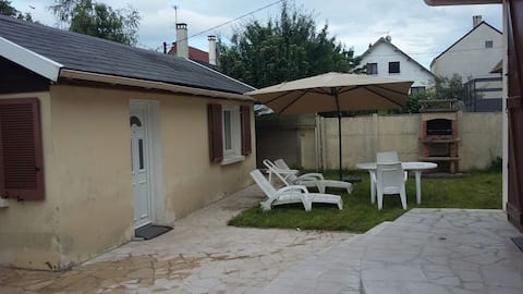 Charming outbuilding close to Disney  and Paris