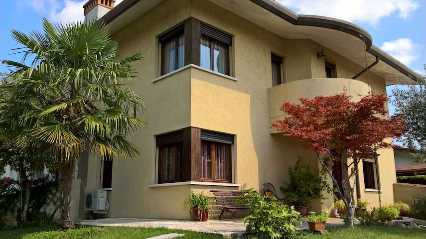 Solar home room