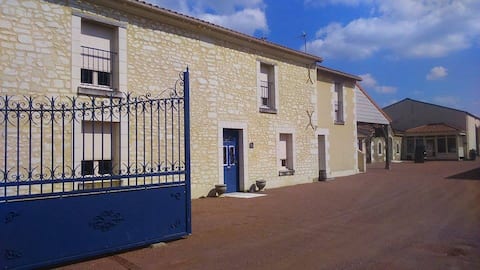 Les Loges de Vignes – Domaine du Vieux Pressoir