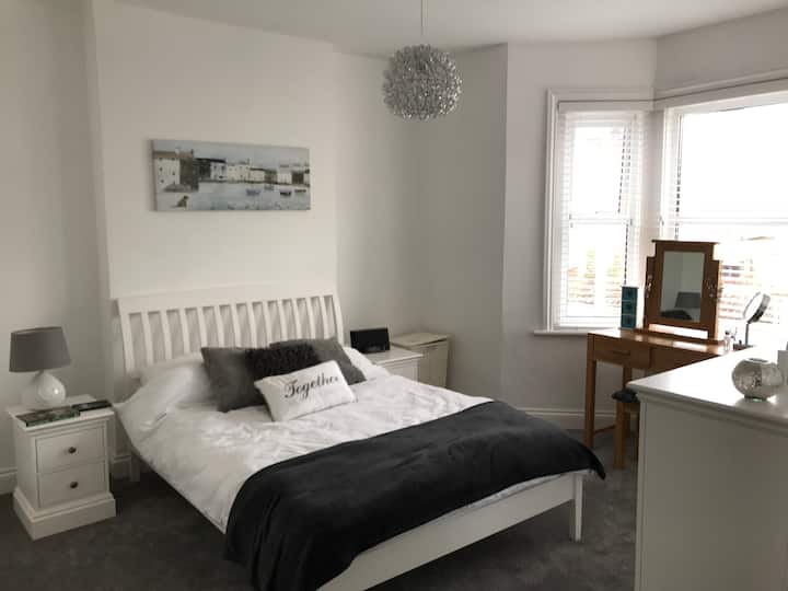 マスターベッドルーム