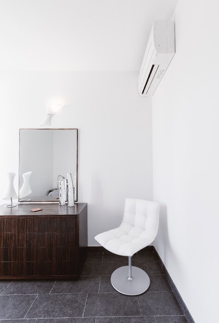 Suite 2