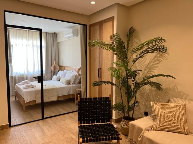 CALMA apartment next to Aristotelous square gallery image 4