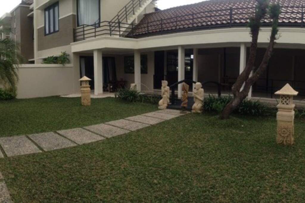 outdoor common area