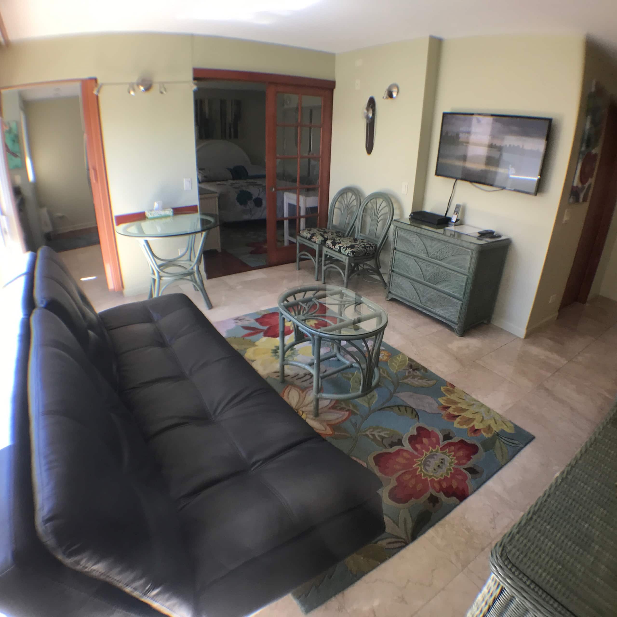Condo in Honolulu · ★4.88 · 1 bedroom · 3 beds · 1 bath - Image 8