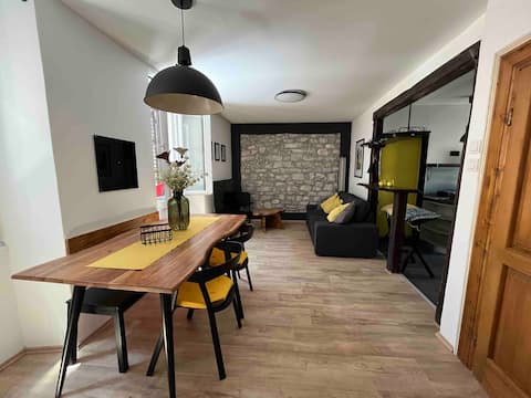 Popular Airbnb listing: Apartment in the city center near Amphitheater in Grad Pula