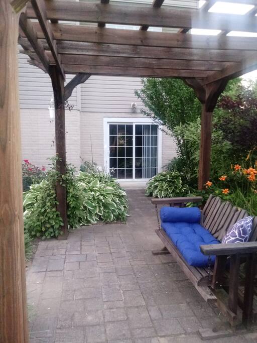 Private Entrance