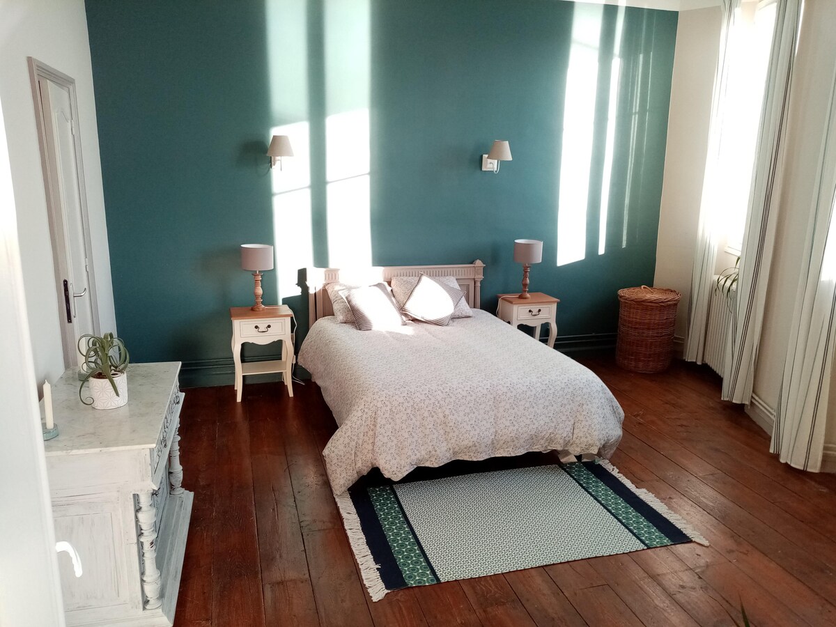 საძინებელი 1