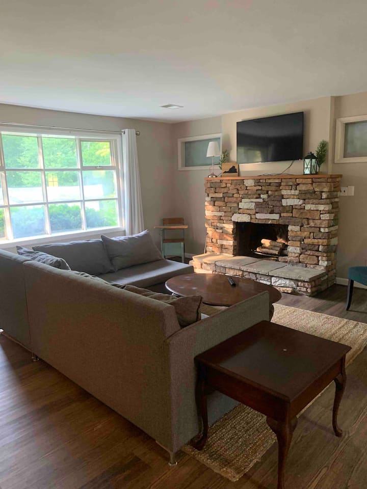 Peaceful 2 Bedroom Guesthouse - Warrenton, VA