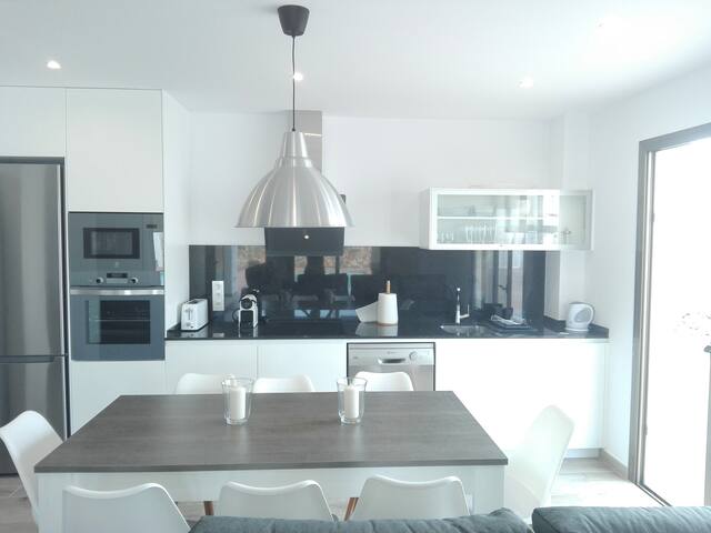 Villa Noka 8/Great Villa for 8 in Cala blanes gallery image 4