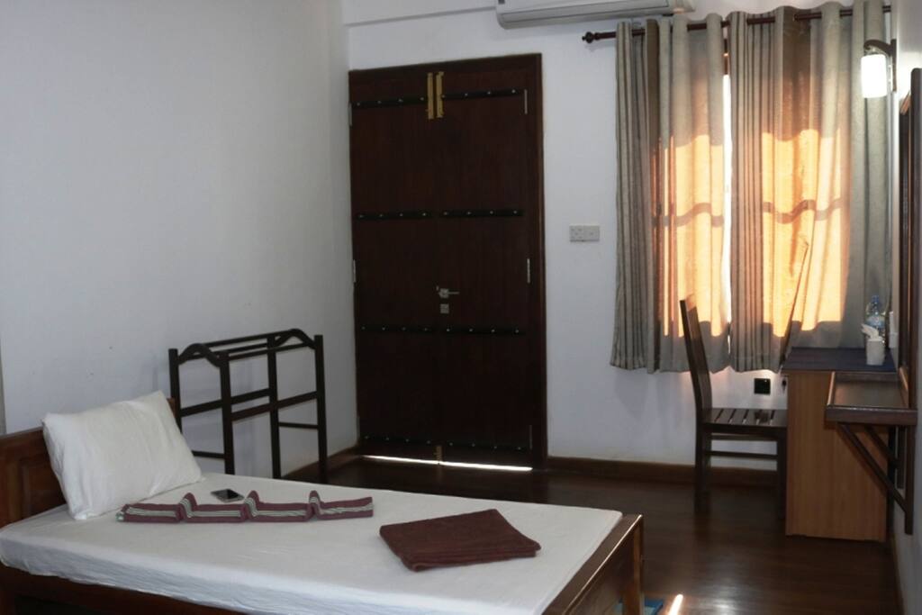 Deluxe Single Room