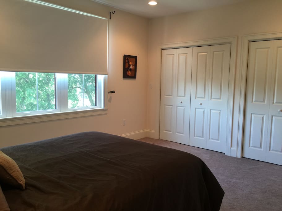 Big windows and generous size closet