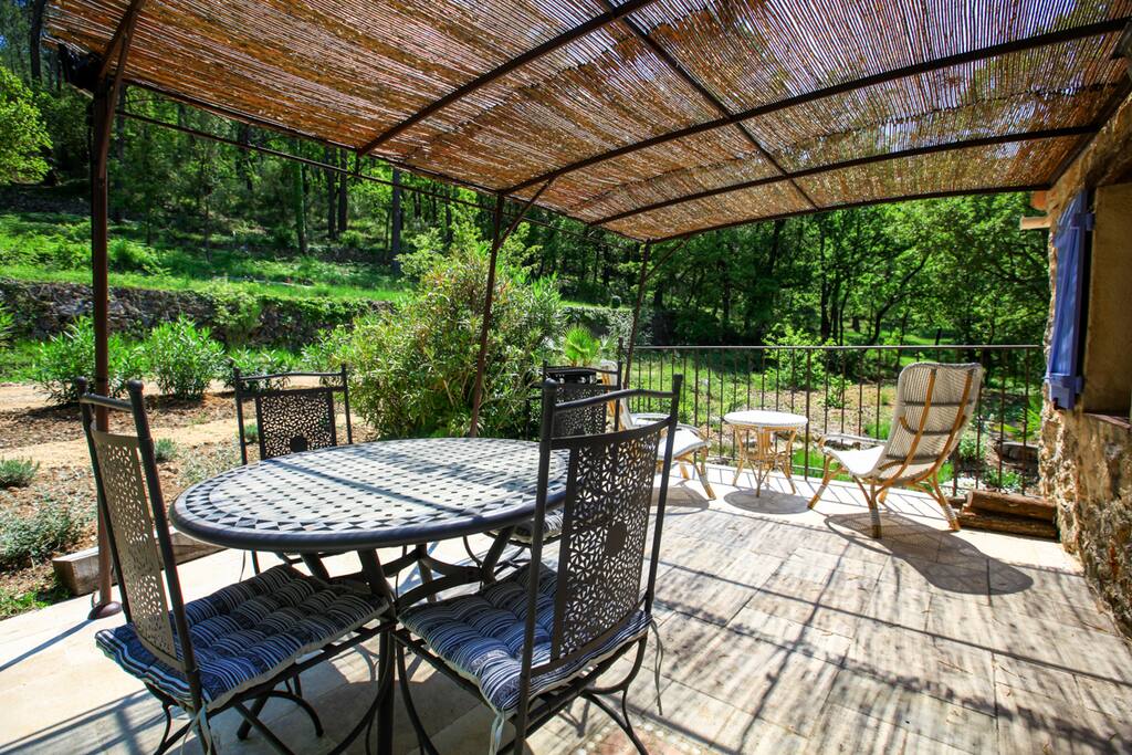 terrasse ombragée