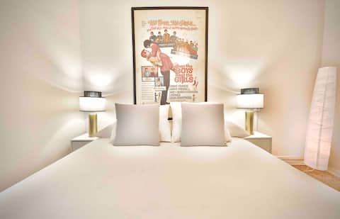 The Apartment of the City