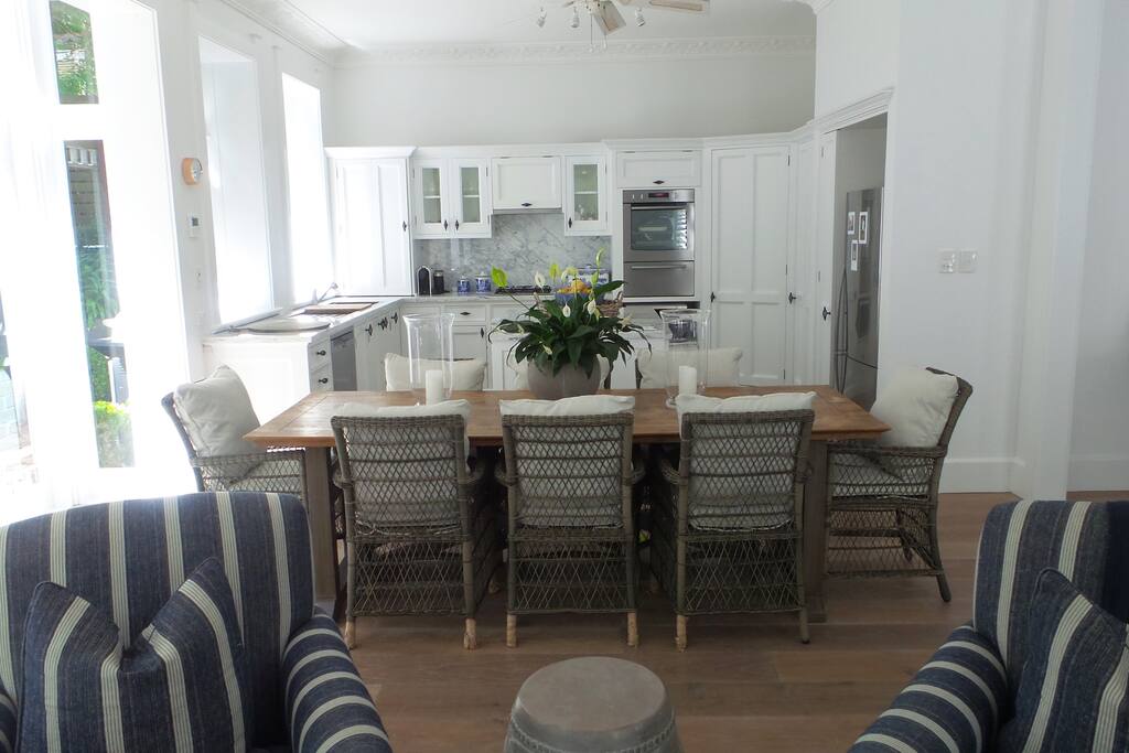 kitchen & sitting room