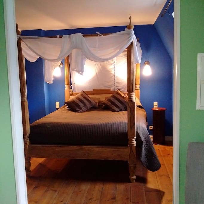 4 poster bed 160 x 200