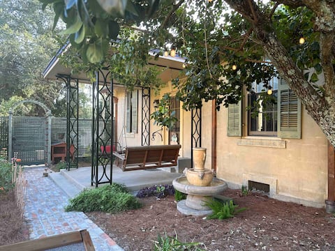 Historic Guesthouse in Downtown Laurel