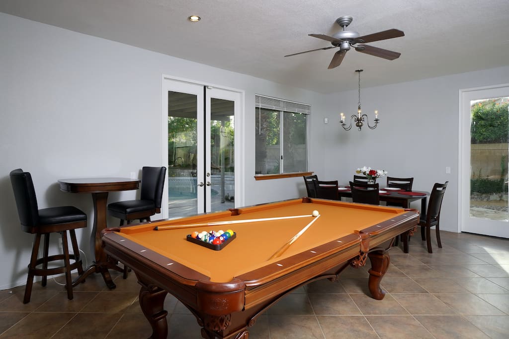 8 Foot Pool Table, Brand New!