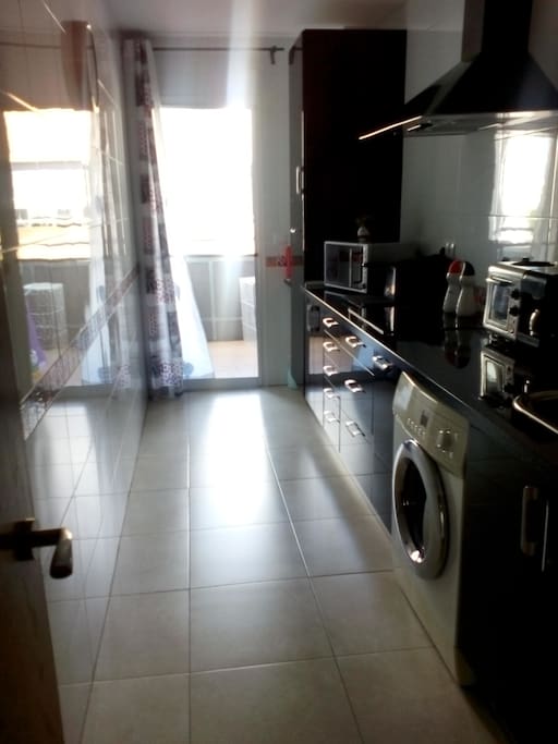 Cocina completa y lavadero