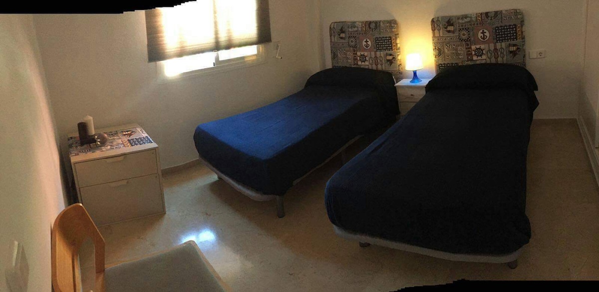 غرفة النوم 2