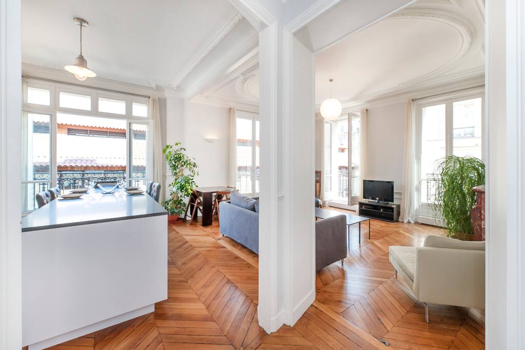 View from the entrance on the living area