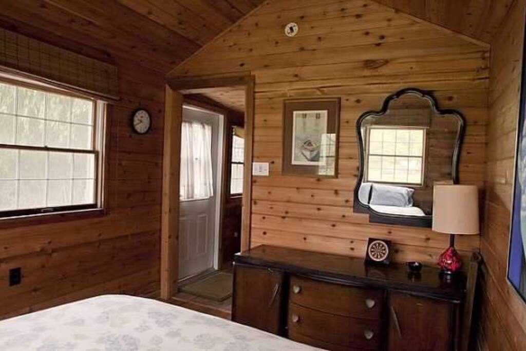 Queen size bed
