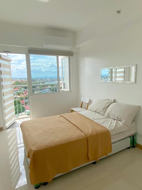 Homey 2BR Condo inside SM Southmall