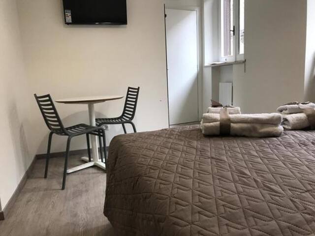 Appartamento in centro, vicino San Pietro gallery image 5