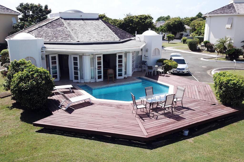 Outdoor deck area