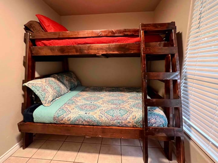 საძინებელი 3