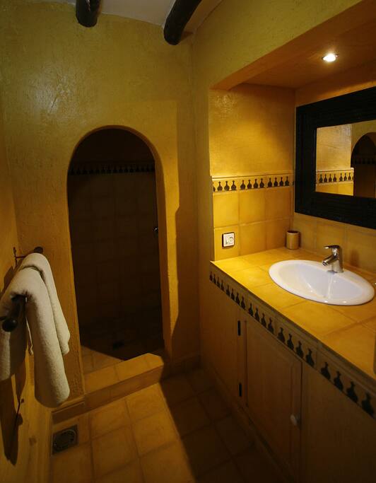Salle de bain de suite