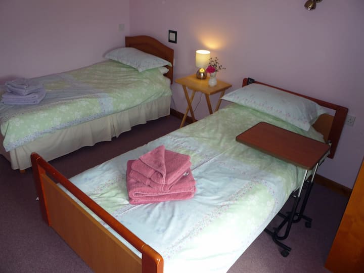 ห้องนอนเตียงแฝด