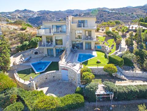 Near Beach & Amenities,Pool,Sea view,Jazuzzi Selene