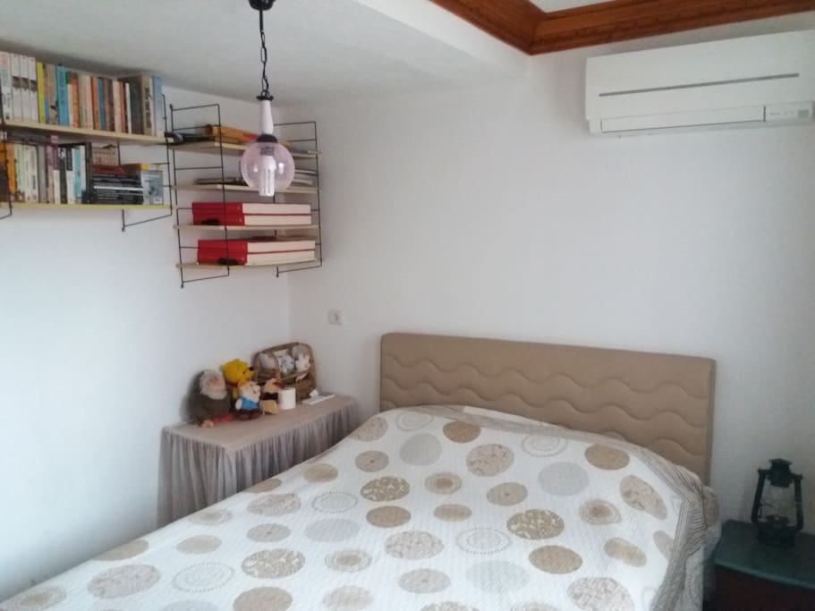 bedroom2