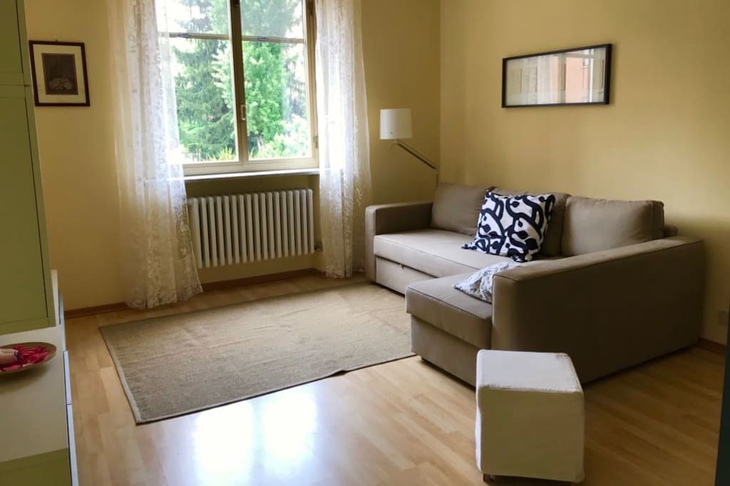 soggiorno con divano letto