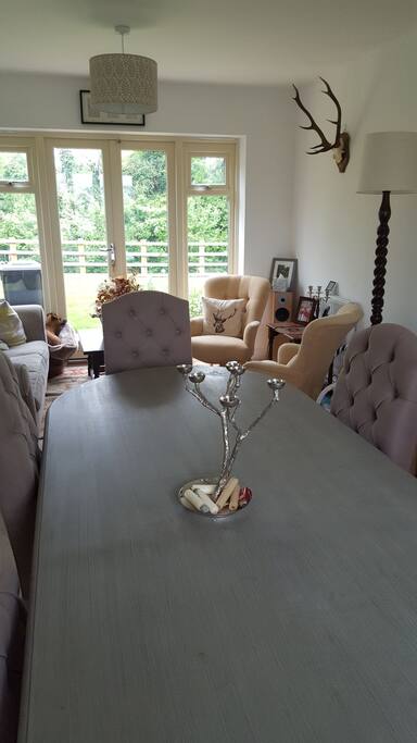 Dining room for 8 with seating area