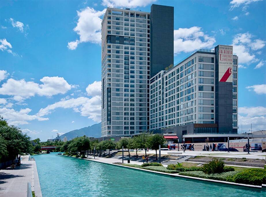 Mejor Vista de Monterrey, Departamentos La Capital Apartments for