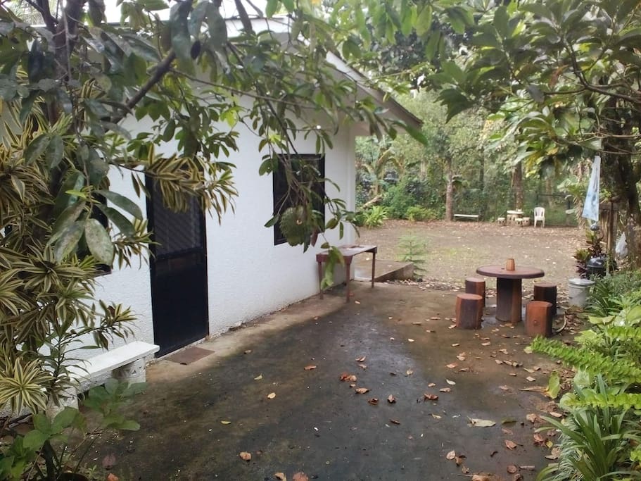Frontage and view of the lot space at the side