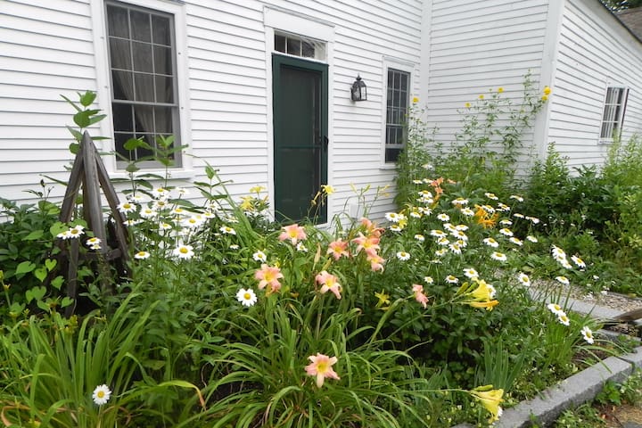 Leavitt Hill Farm