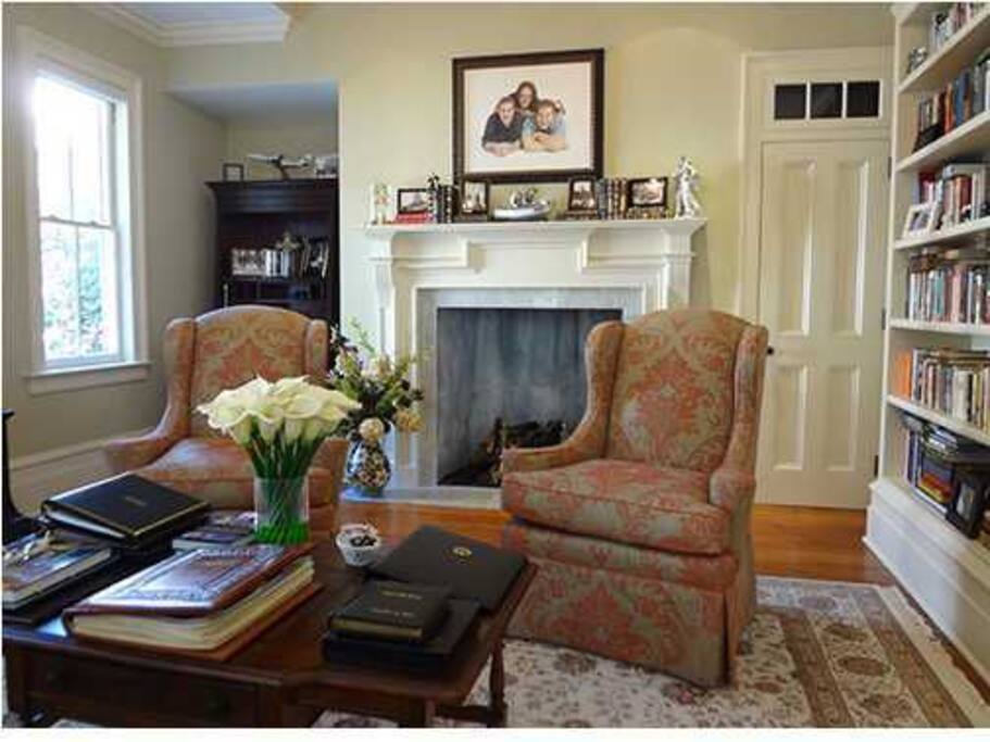 Living Room with gas fireplace