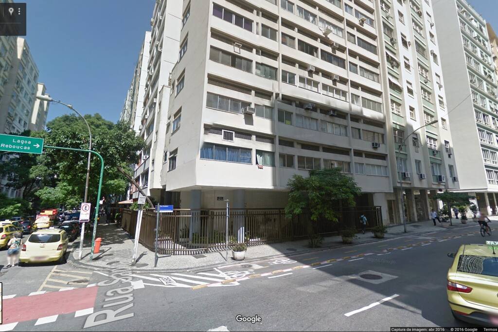 The apartment is located at the 10th floor, with only 3 per floor.