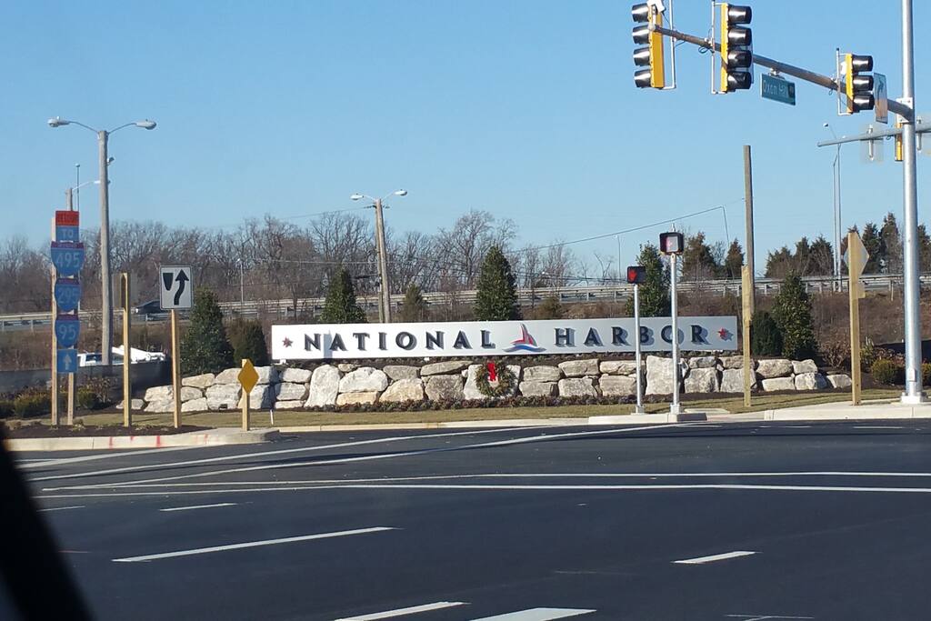 National Harbor within walking distance.