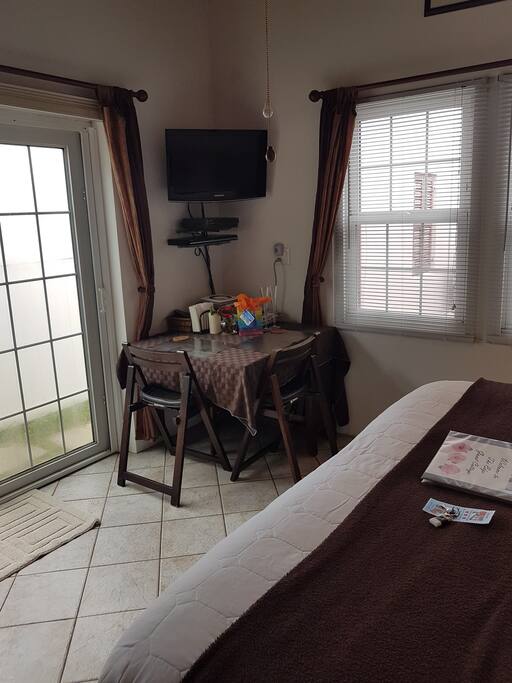 Flat-screen TV, cable, wireless internet, ceiling fan, reverse air conditioning / heat.