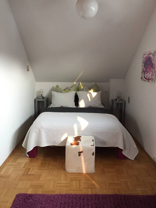 gemütliches Bett 140cm