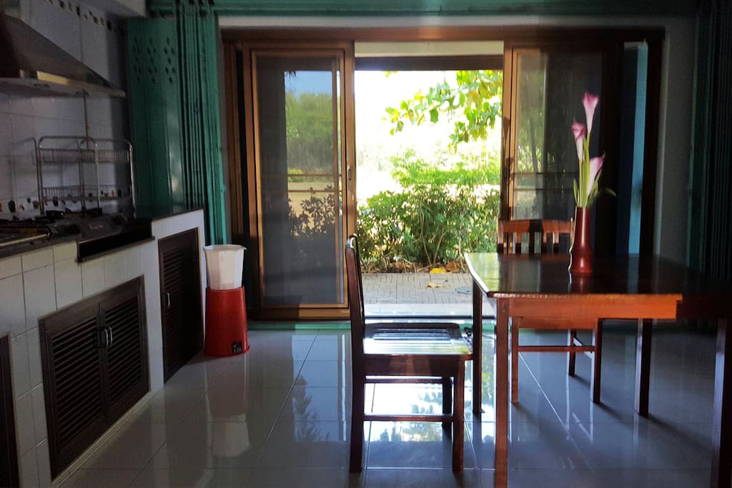 Very well ventilated kitchen.