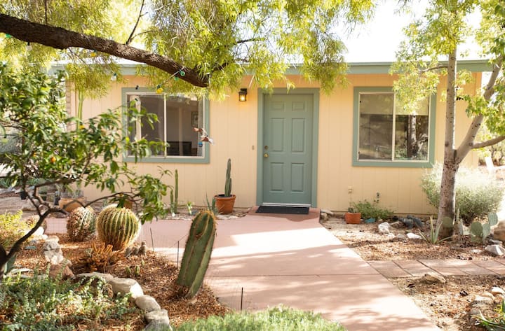 Comfortable Casita in NW Tucson