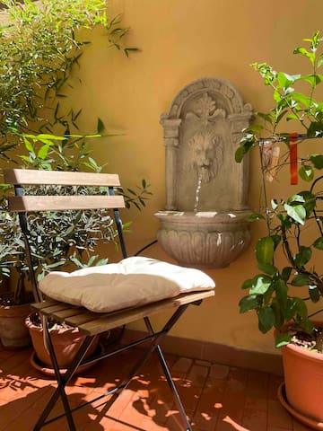 Casa Antica mit großer Privat-Terrasse in Rom