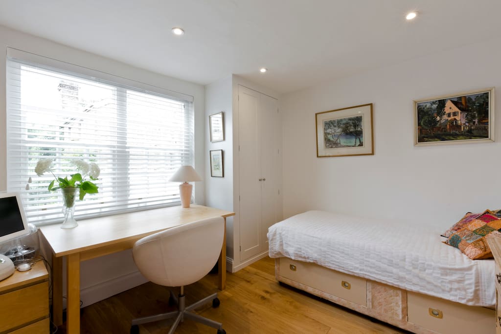 Bedroom with garden view